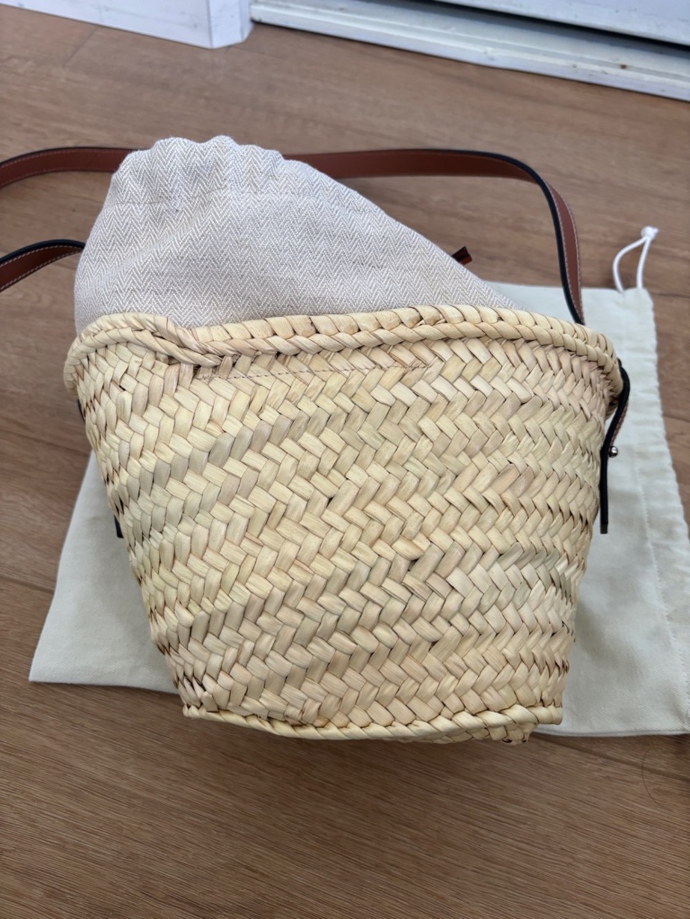 Loewe Paula’s Ibiza Palm Leaf Drawstring Mini Bucket Bag - Picture 6 of 10